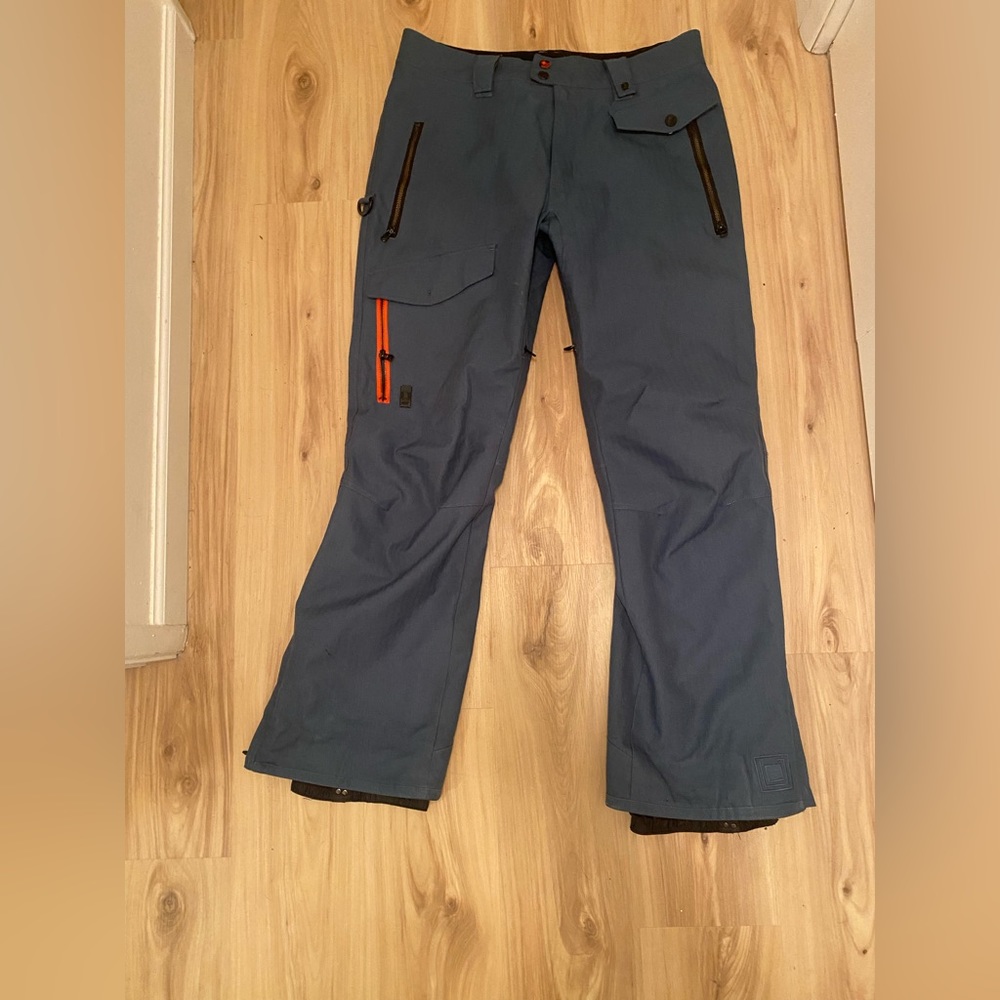 L1 Premium Outerwear snow pants